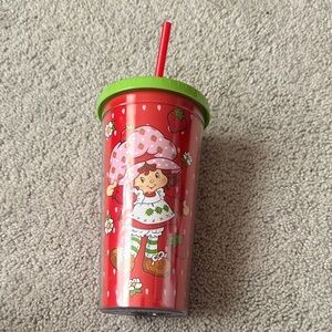 Strawberry Shortcake Red Party Tumbler with Straw
